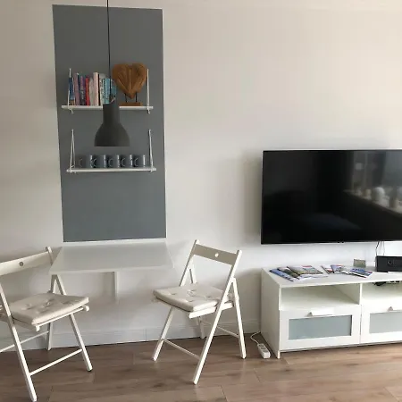 Traumwohnung 5 Min Zum Bike Park Διαμέρισμα *